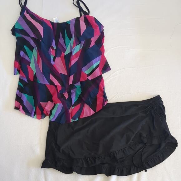 Tropical Escape bright geometric pattern tankini and skort set size 14 - Picture 1 of 5